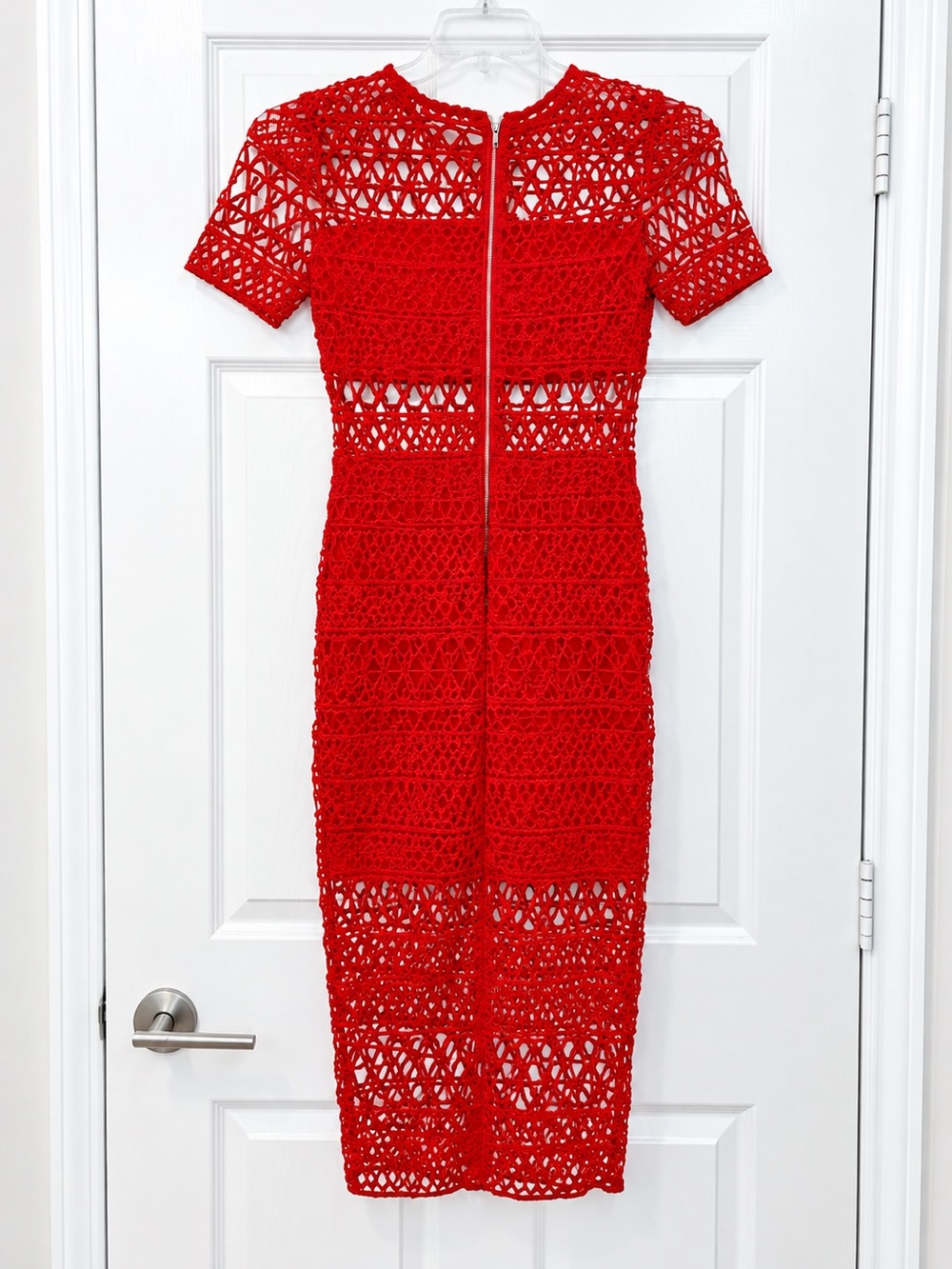 RED RESORT DRESS - Picture 6 of 8